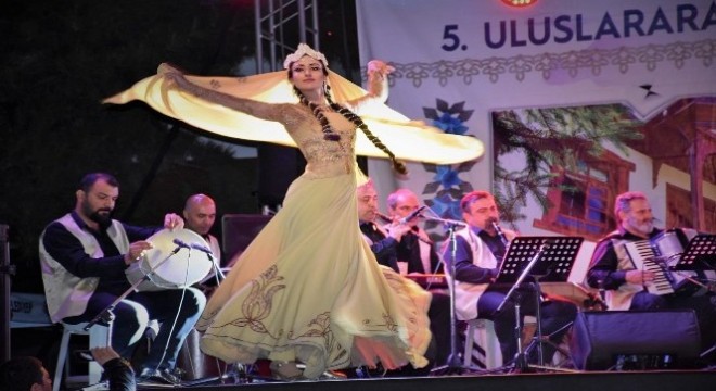 Nallıhan 'Uluslararası İpek İğne Oyaları Kültür ve Sanat Festivali'ne hazırlanıyor