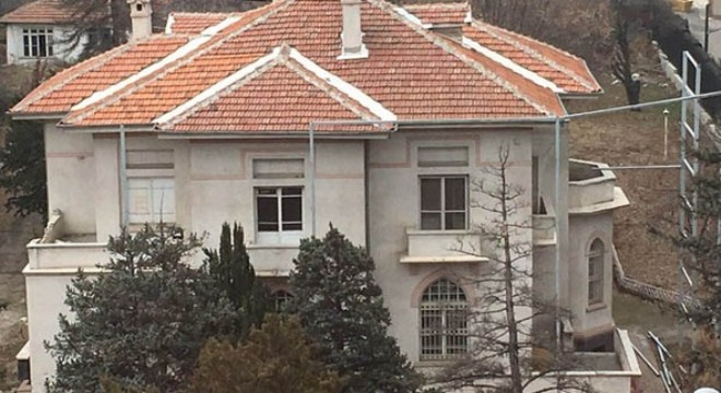 Renda Köşkü'nün başına gelmeyen kalmadı