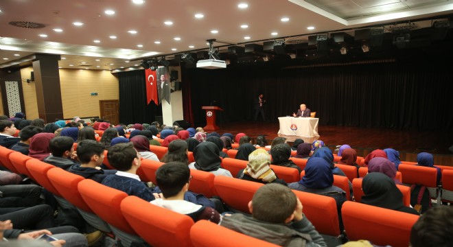 SİNCAN BELEDİYESİ'NDEN MİLLİ ŞAİRE ÖZEL PROGRAM