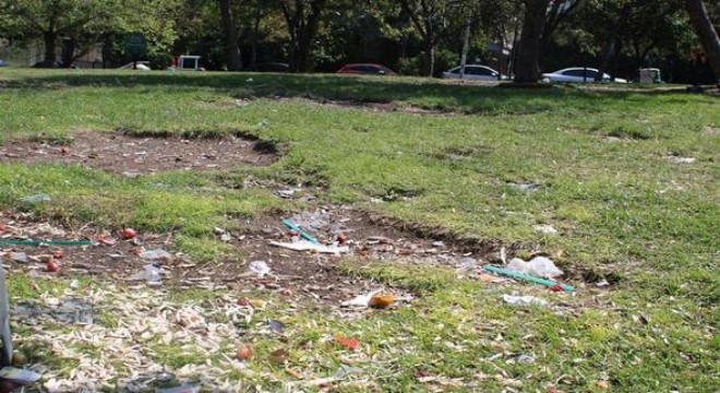 Seğmenler Parkı'nın yeni bitki örtüsü çöp