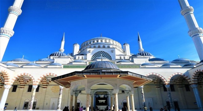 TBMM Başkanı Kurtulmuş, eski Diyanet İşleri Başkanı Doğan'ın cenaze namazına katıldı