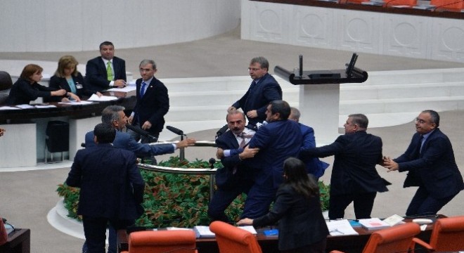 TBMM Genel Kurulu'nda tartışma