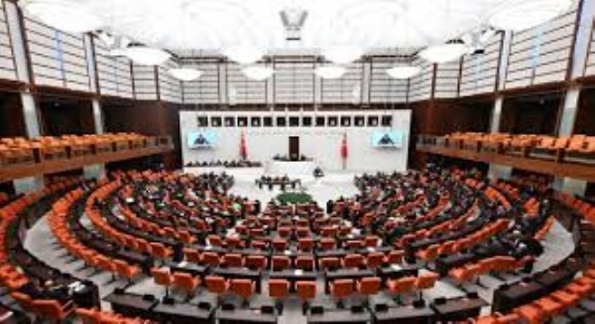 TBMM'nin Tatil Dönemi Ertelendi