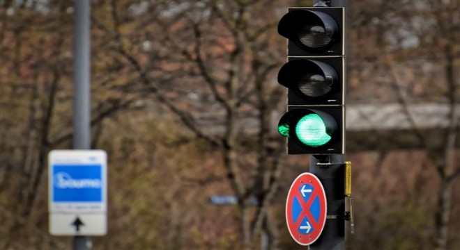 Trafik jandarmasından öğrencilere