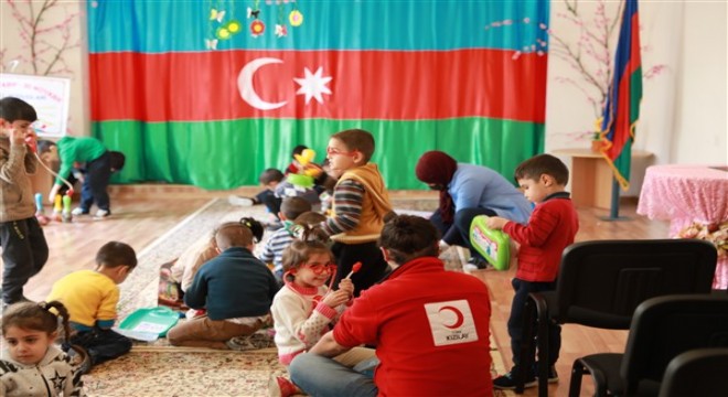 Türk Kızılay Azerbaycan ordusuyla birlikte Karabağ'a girdi