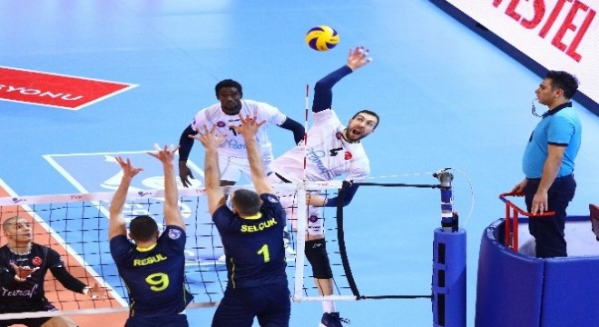 Voleybol Efeler Ligi: Halkbank: 3 - Fenerbahçe: 0