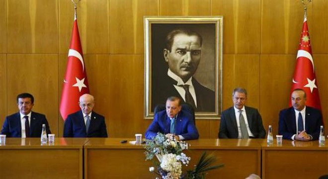 YPG paçavralarının olduğu konvoyda ABD bayraklarının olması bizi üzmüştür'