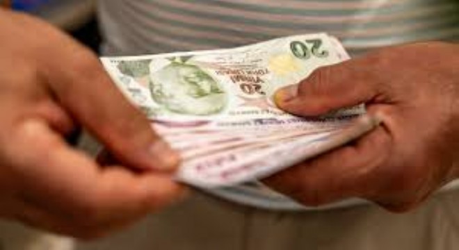 Yaşlı ve Engelli Aylıkları Hesaplara Yatırılmaya Başlandı