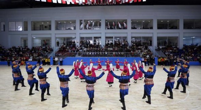 Yenimahalle'de tören geçişi