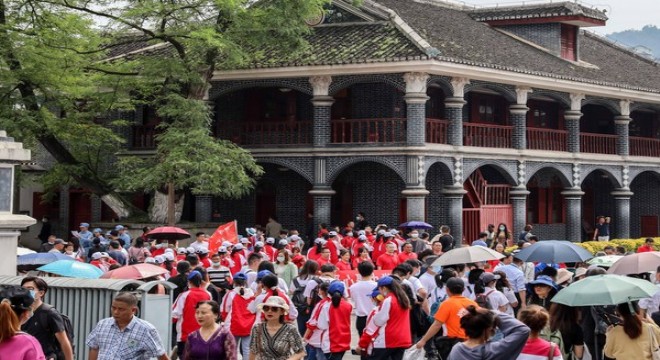 Çin'de “kızıl turizm” yüzde 208 oranında artış gösterdi