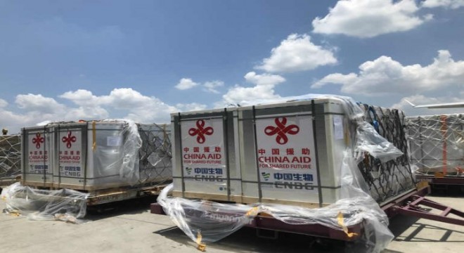 Çin'in Myanmar'a bağışladığı aşılar başkente ulaştı