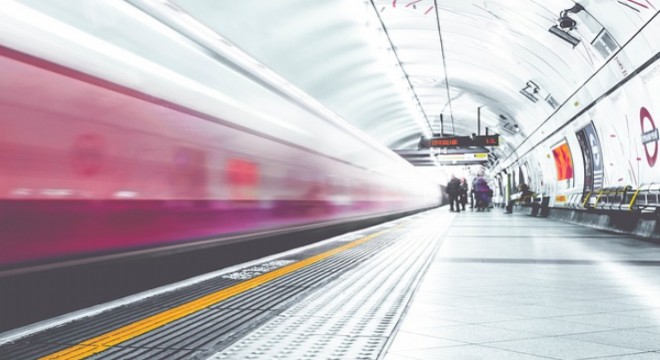“Fuxing” yüksek hızlı tren, Tibet'te sefere başladı